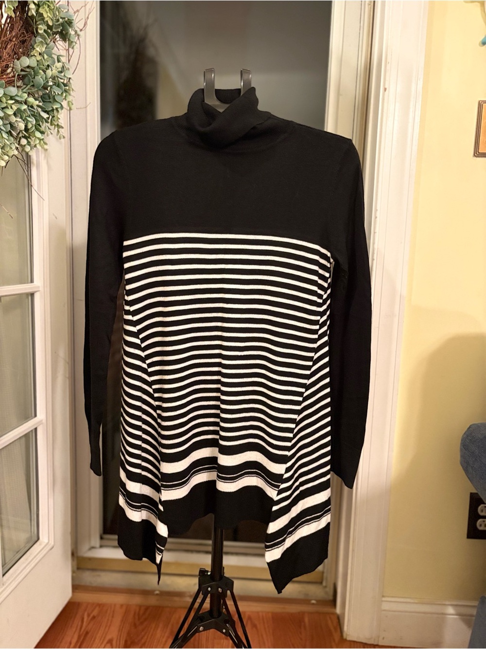 Apt. 9 Black and White Striped Turtleneck Sweater